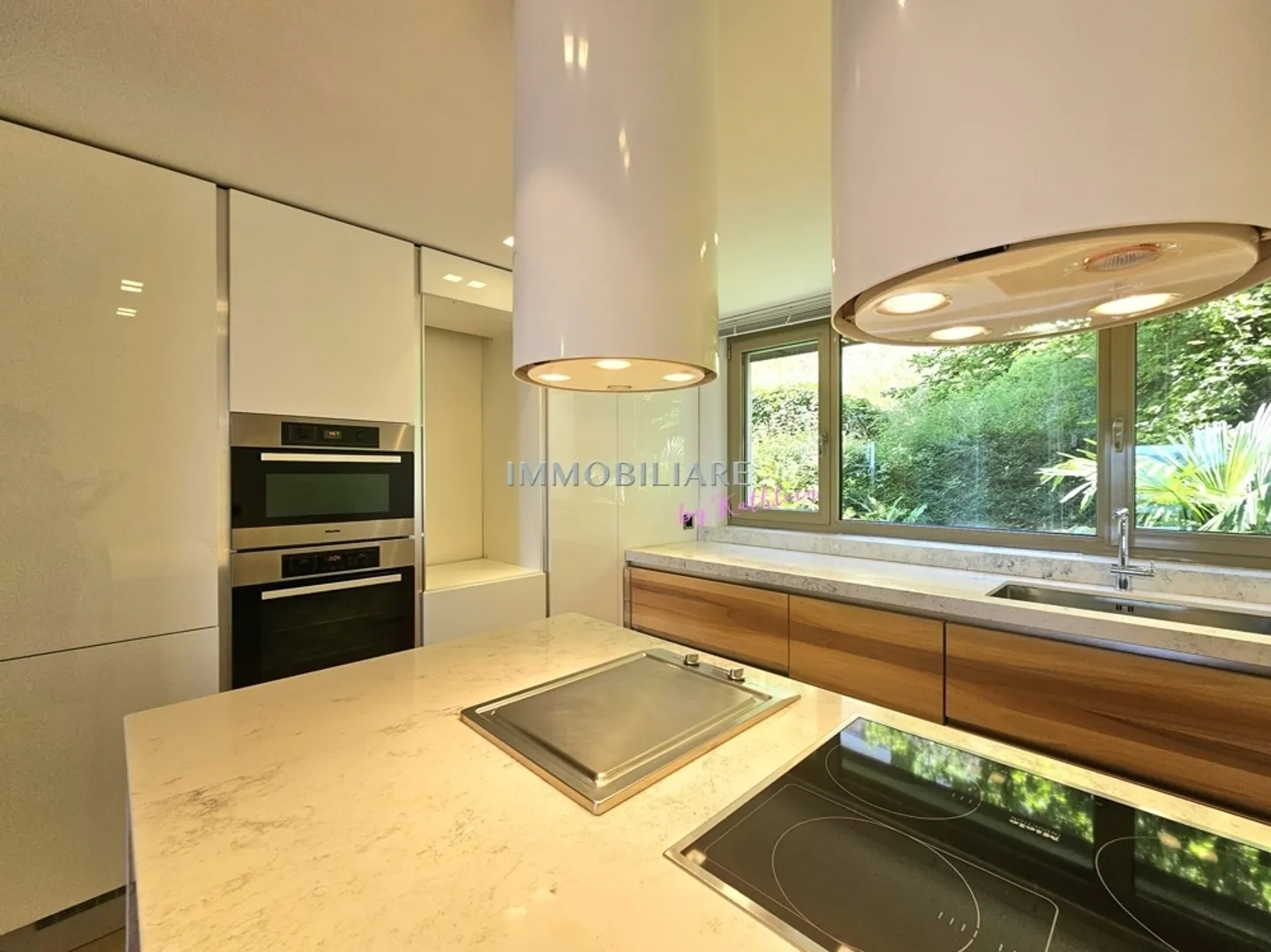 Appartamento di lusso con vista panoramica su Lugano - Foto 2 di 13