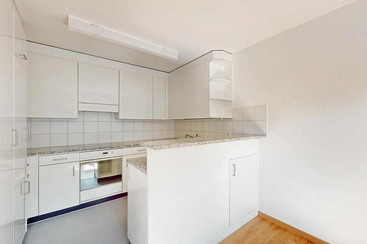 Appartement confortable de 4,5 pièces attend une famille avec enfants ! - Photo 3 sur 11