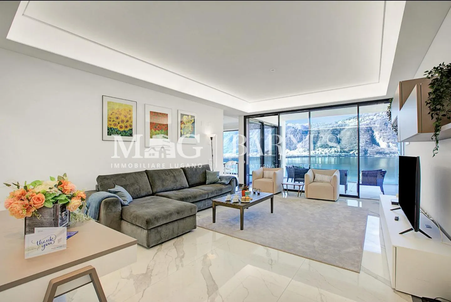 Appartement de Luxe avec Vue sur le Lac - Photo 3 sur 10