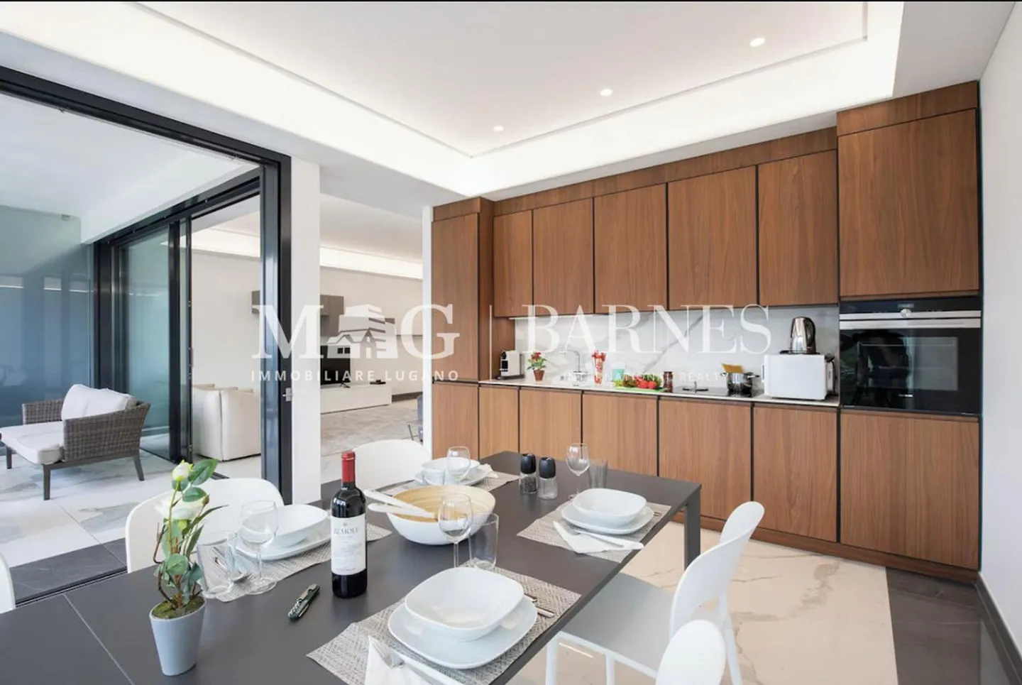 Appartement de Luxe avec Vue sur le Lac - Photo 5 sur 10