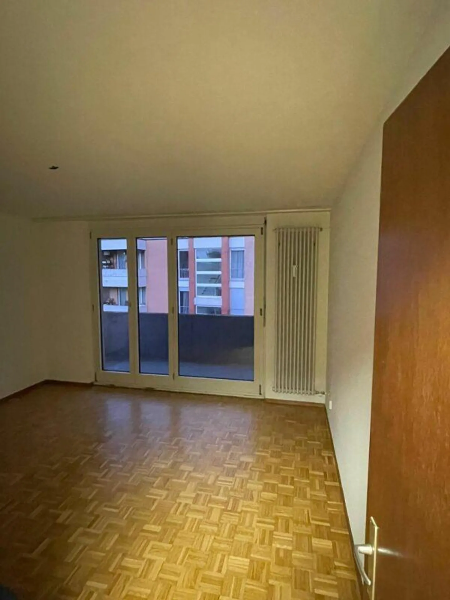 Appartamento pratico con 3 stanze - Foto 4 di 9