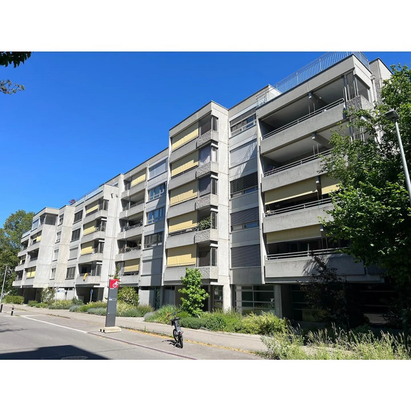 2.5-room apartment in the Thoracker development - Photo 1 of 10