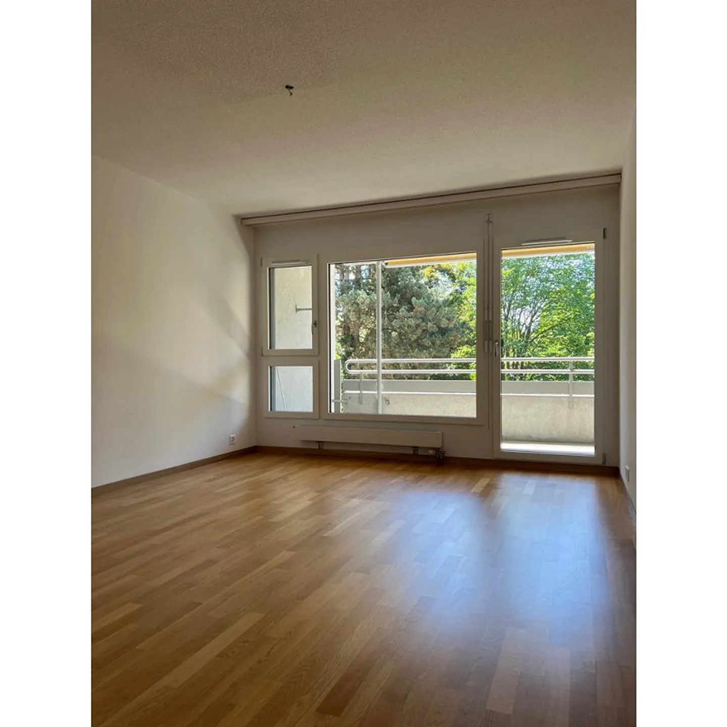 2.5-room apartment in the Thoracker development - Photo 8 of 10