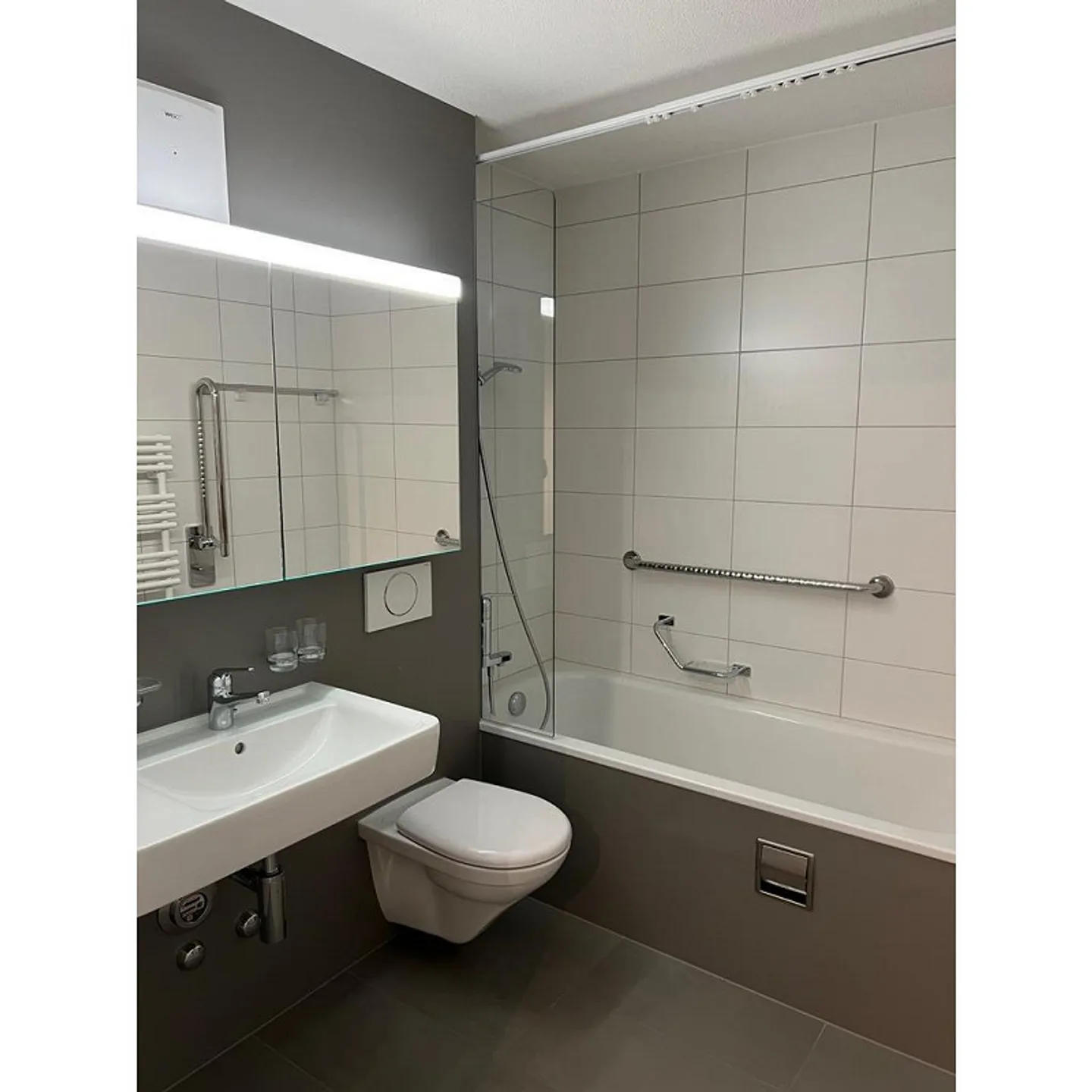 2.5-room apartment in the Thoracker development - Photo 10 of 10