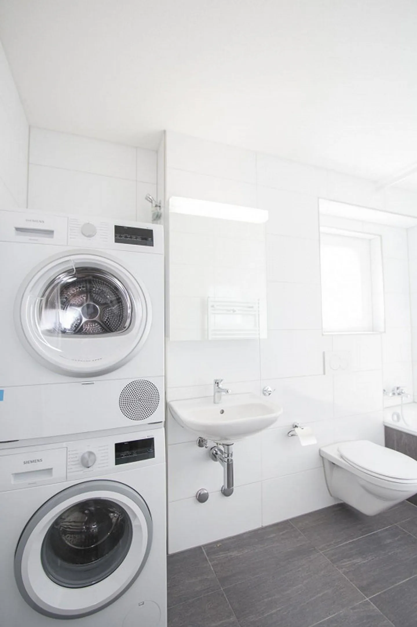 Super offre ! Tour de lavage dans l'appartement ! - Photo 4 sur 9