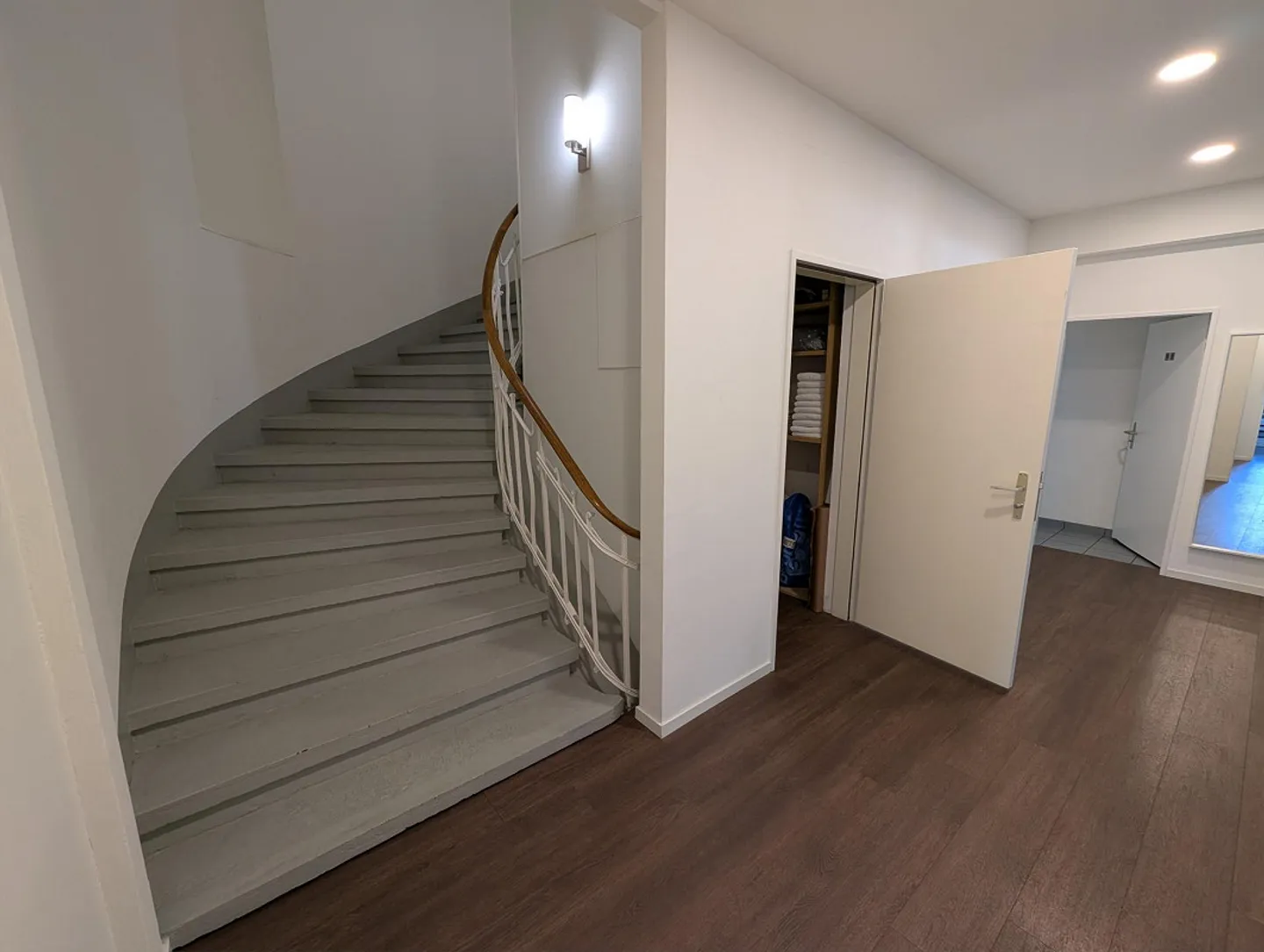 Espace de pratique/bureau charmant au cœur de Bâle - Photo 5 sur 14