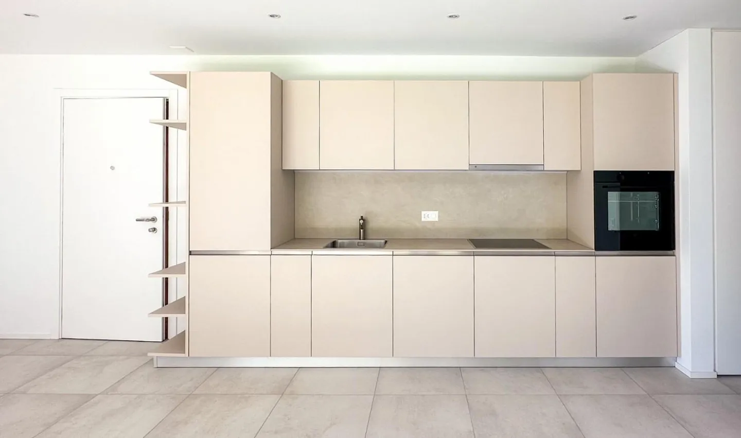 APPARTAMENTO ELEGANTE DI 2,5 STANZE CON GIARDINO A LUMINO (TI) - Foto 5 di 8