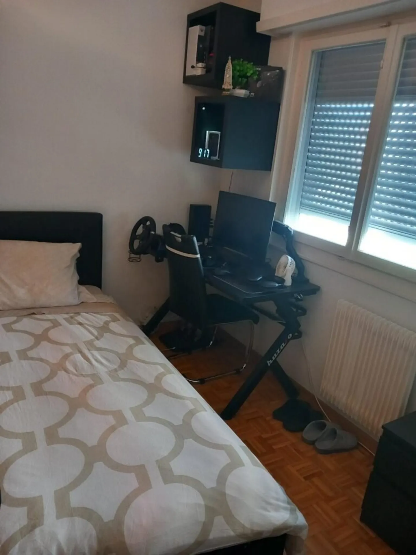 3,5-Zimmer-Wohnung im 2. Stock mit Balkon in Renens - Foto 2 von 9