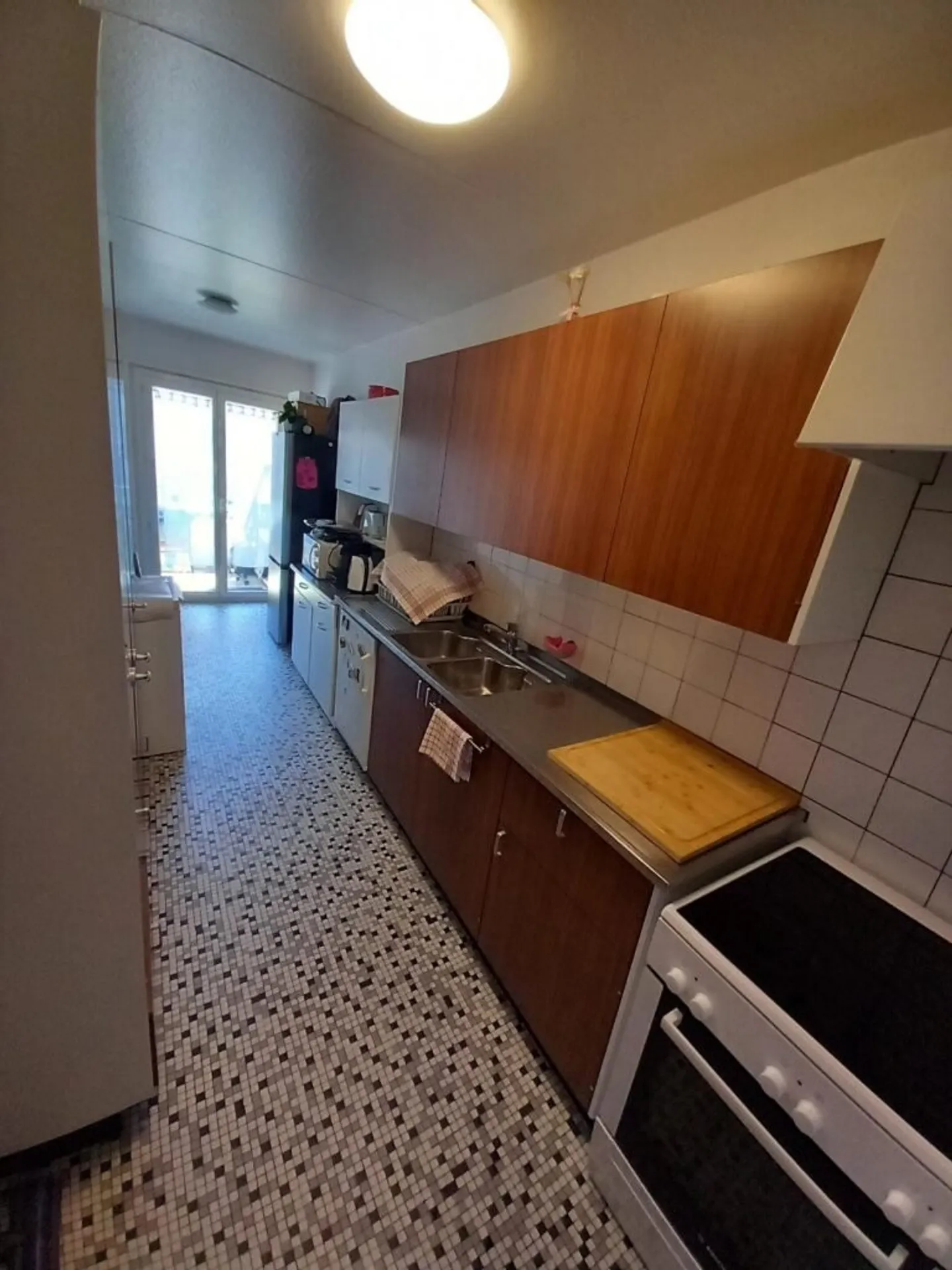 3,5-Zimmer-Wohnung im 2. Stock mit Balkon in Renens - Foto 3 von 9