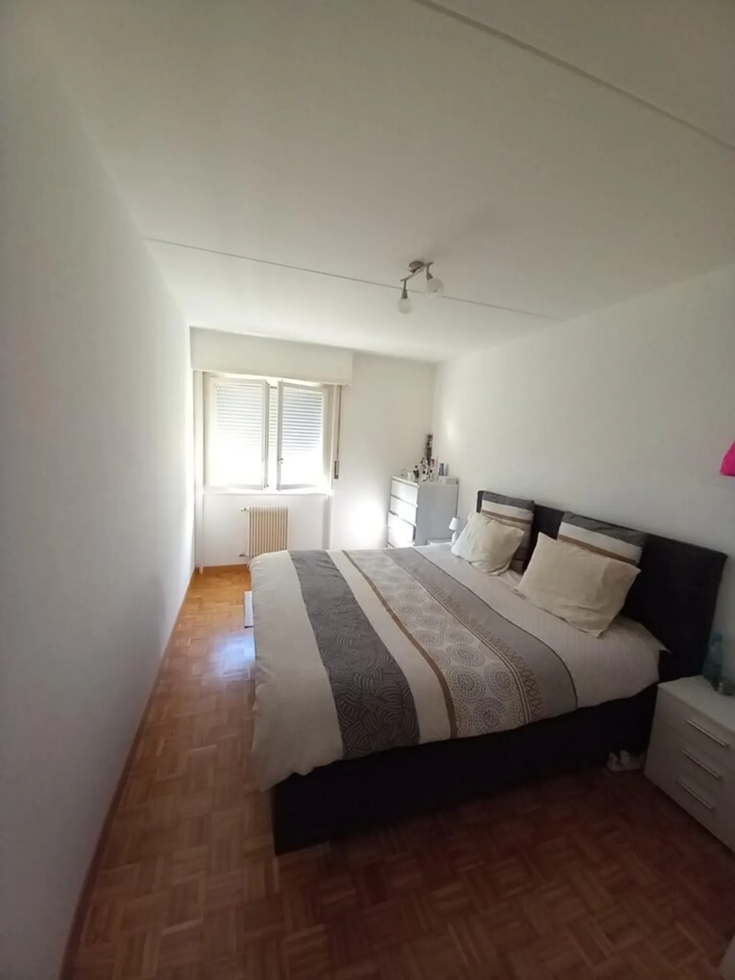 3,5-Zimmer-Wohnung im 2. Stock mit Balkon in Renens - Foto 4 von 9