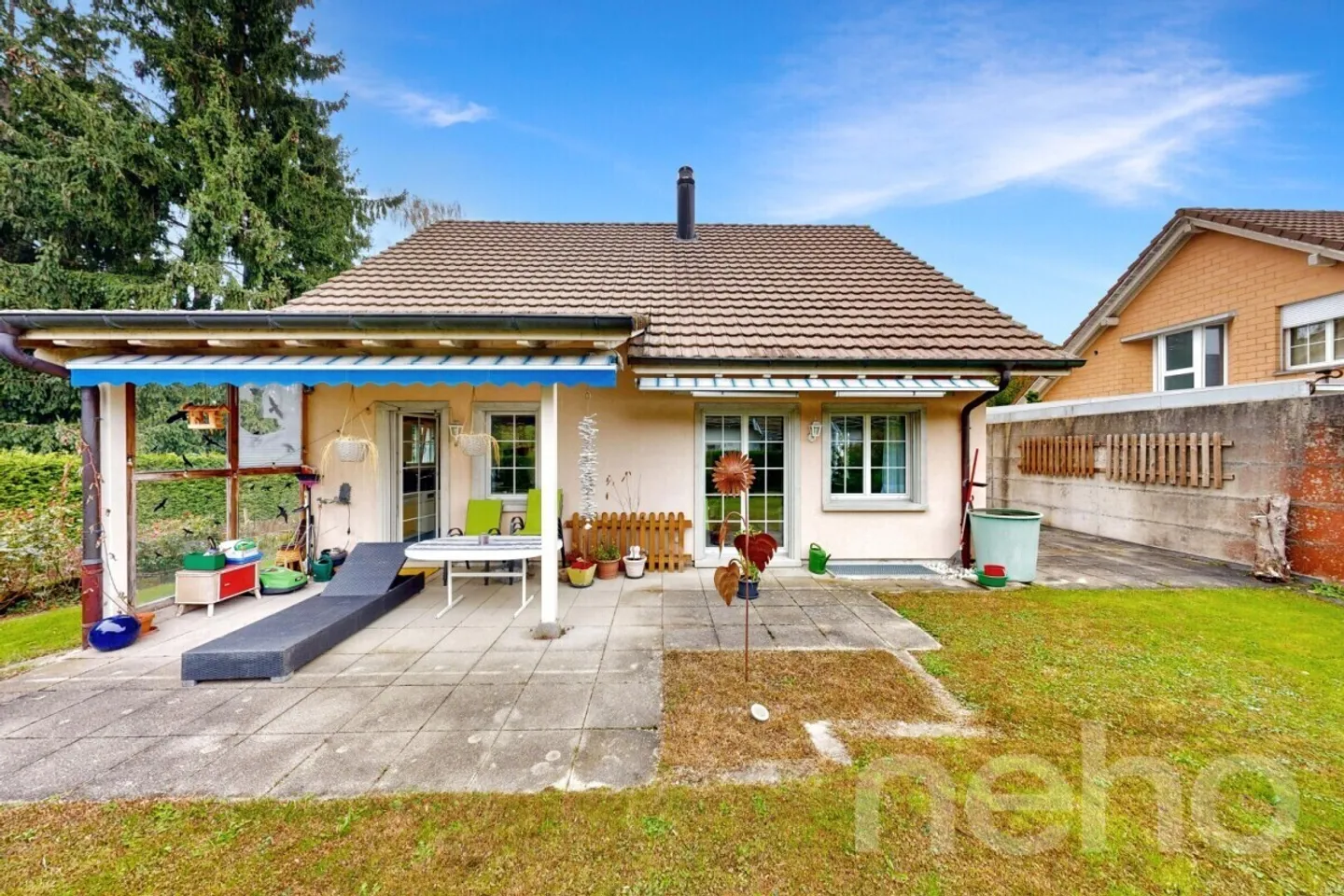 Freistehendes 5.5-Zimmer Einfamilienhaus in ruhiger Sackgasse - Foto 2 von 12