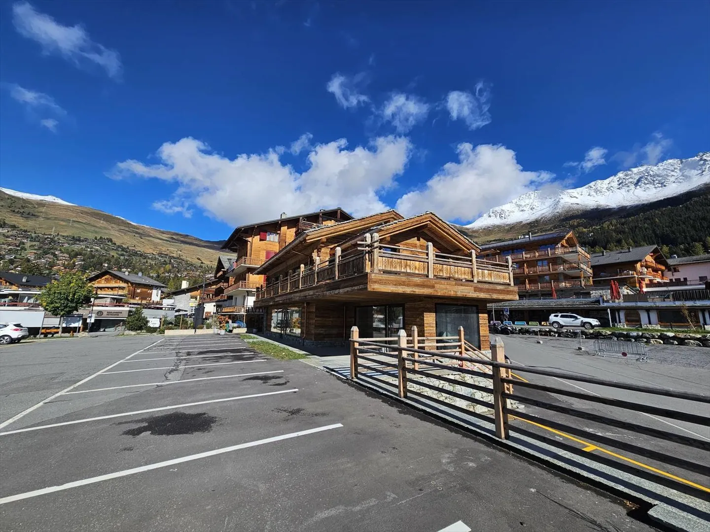 Nel cuore di Verbier, posizione centrale - Magnifico edificio a uso misto - Foto 1 di 6