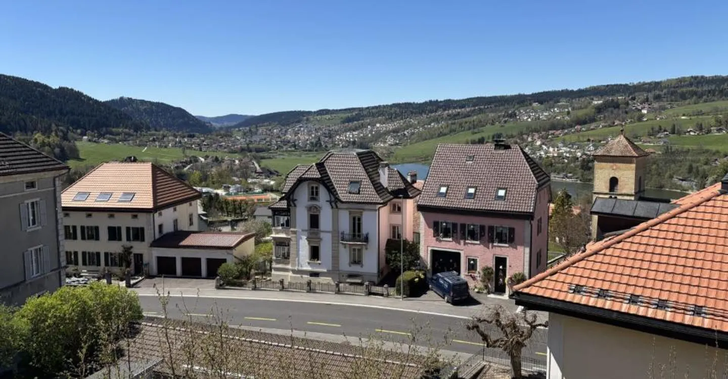 Bell'edificio familiare con terrazza e giardino - Foto 7 di 12