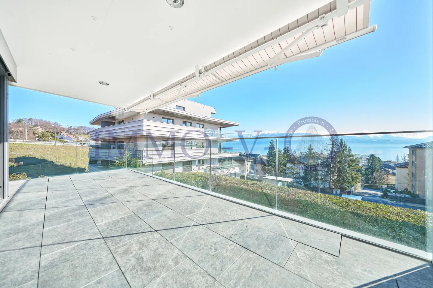 Appartement de Luxe avec Vue Lac - Photo 1 sur 10