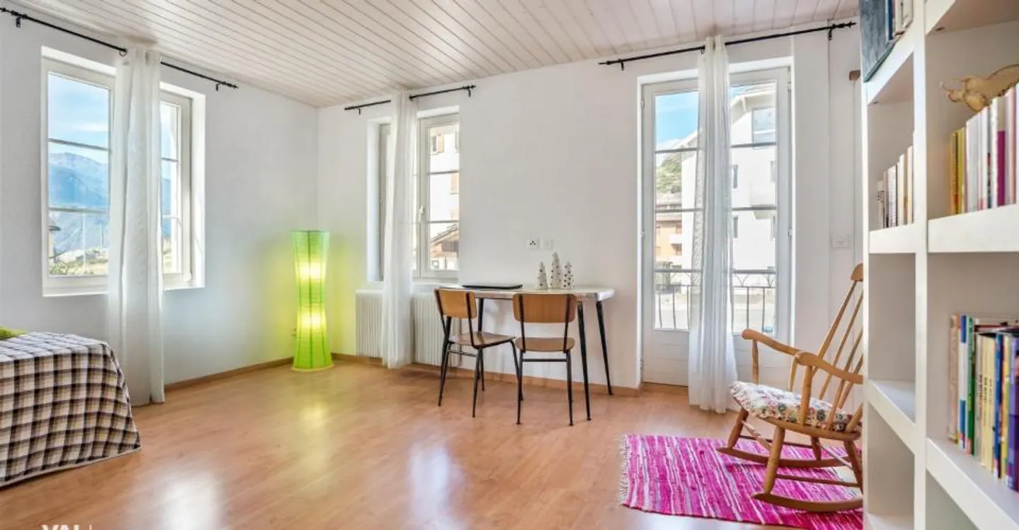 Zentral gelegene Wohnung in Salgesch - Photo 3 of 7