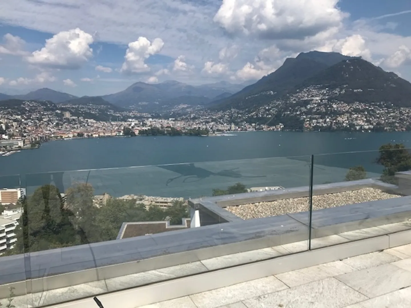 Zu verkaufen: neue Luxuswohnung mit 4,5 Zimmern in der neuen Residenz in Paradiso. - Foto 1 von 5