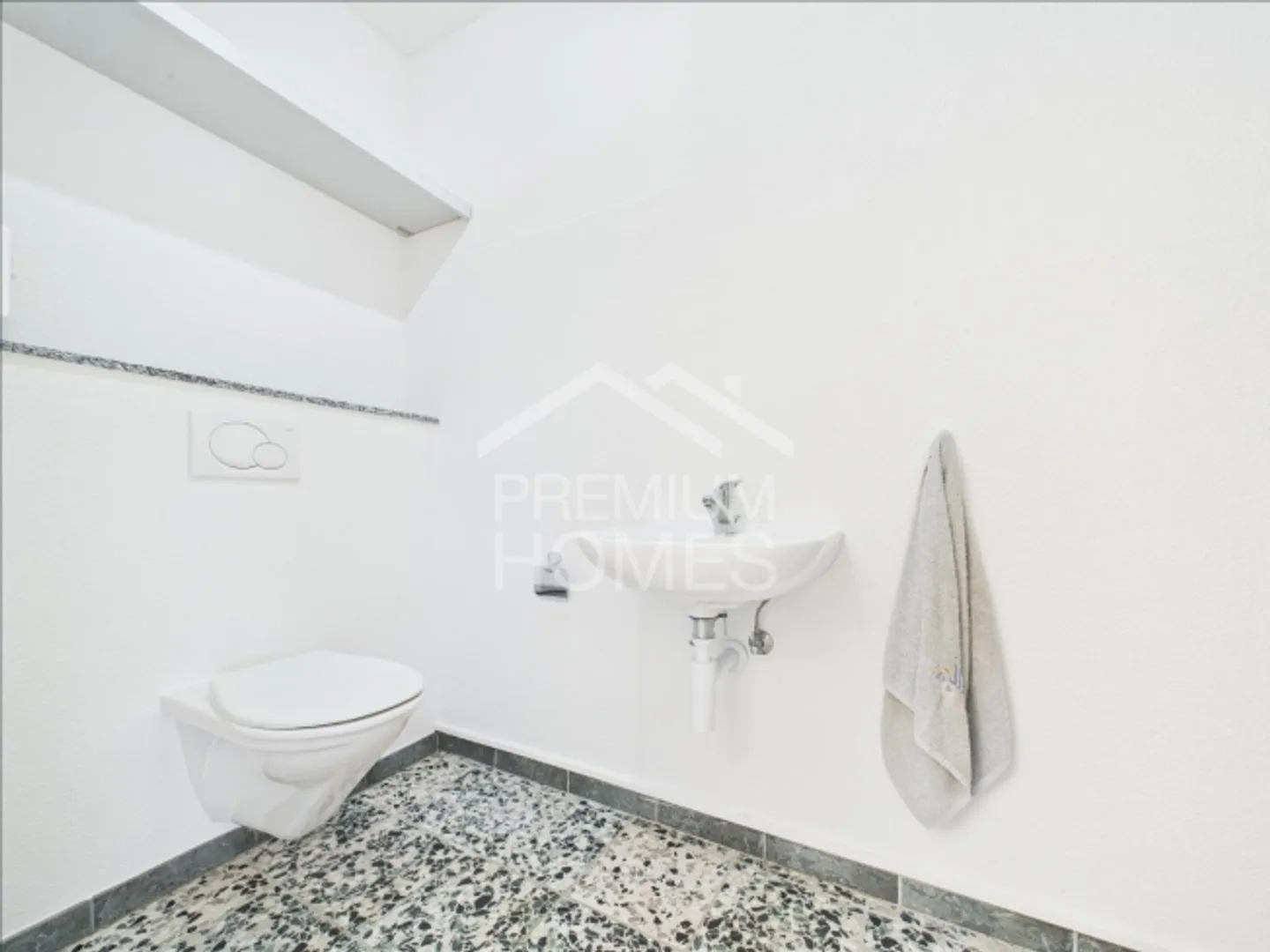 Light-Filled Space for Work and Creativity - Photo 3 of 3