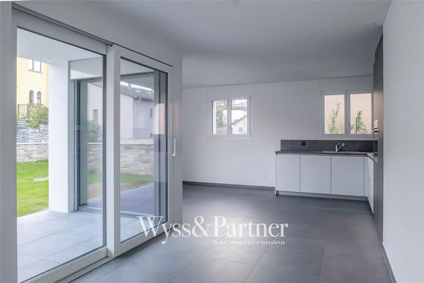 Losone New 4.5-room apartment with garden - Photo 3 of 13