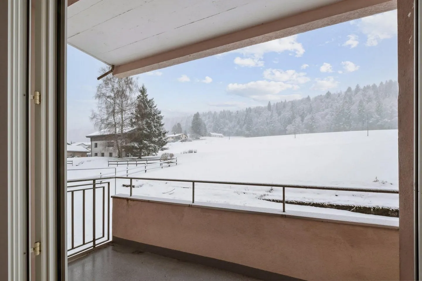 Appartement Rénové Près du Lac - Photo 1 sur 6