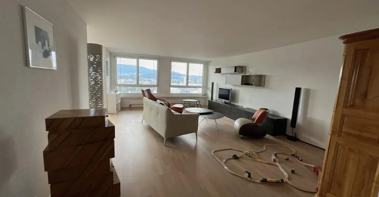 Spacious 5.5-room apartment in the heart of Fribourg - Photo 8 of 8