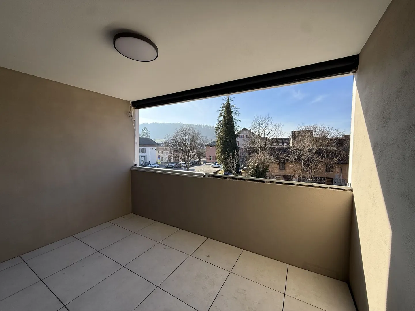 Nuovo appartamento in condominio in posizione centrale con balcone! - Foto 5 di 11