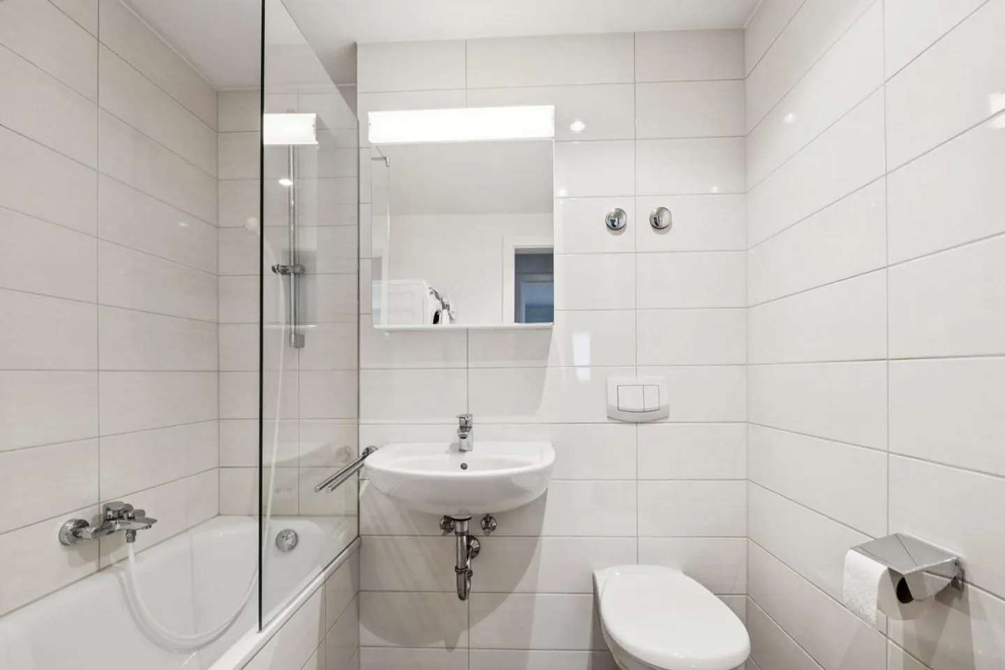 Appartement Rénové Près du Lac - Photo 5 sur 6