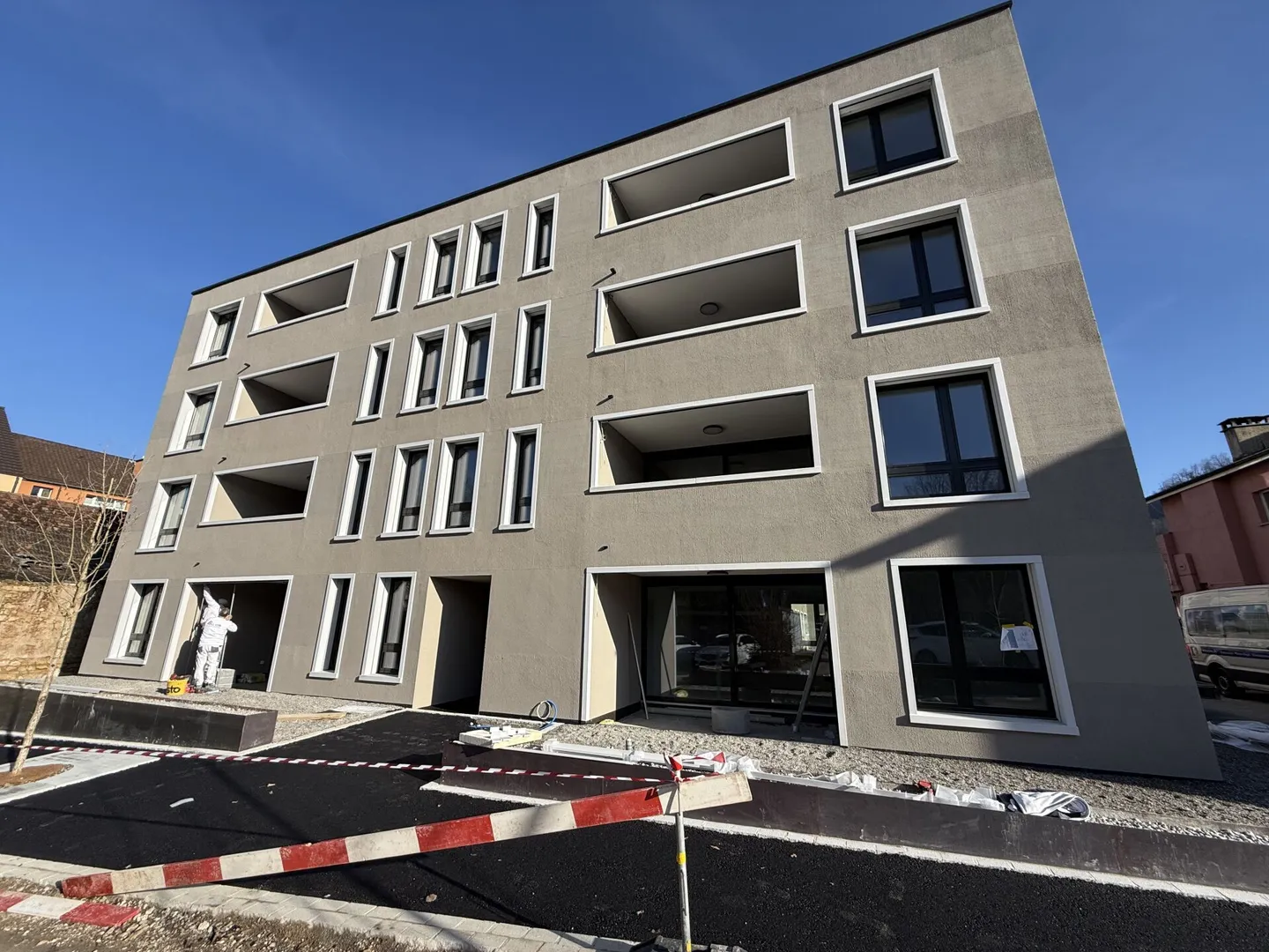 Nuovo appartamento in condominio in posizione centrale con balcone! - Foto 11 di 11