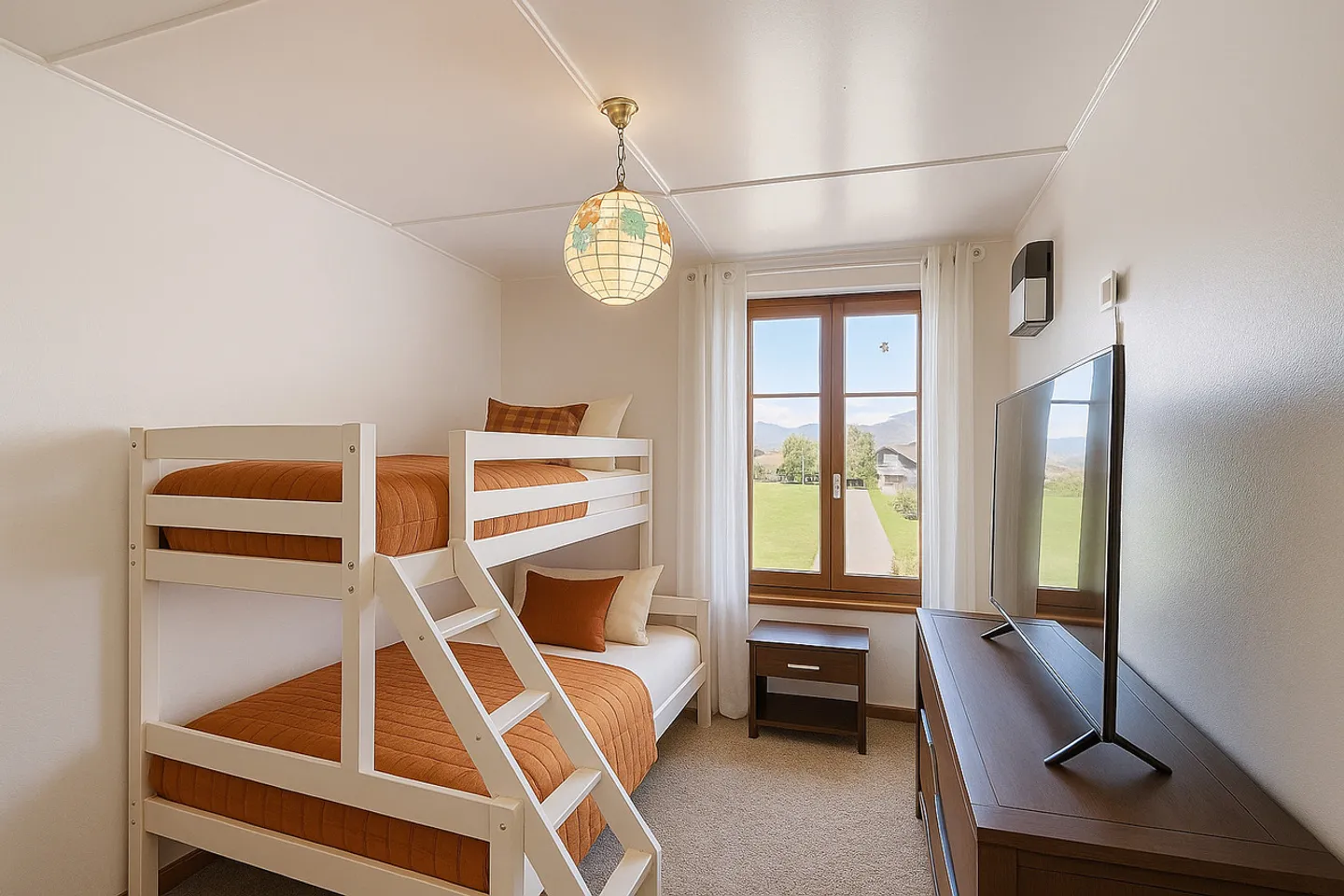 5.5-Room House in the Heart of the Village - Photo 3 of 10