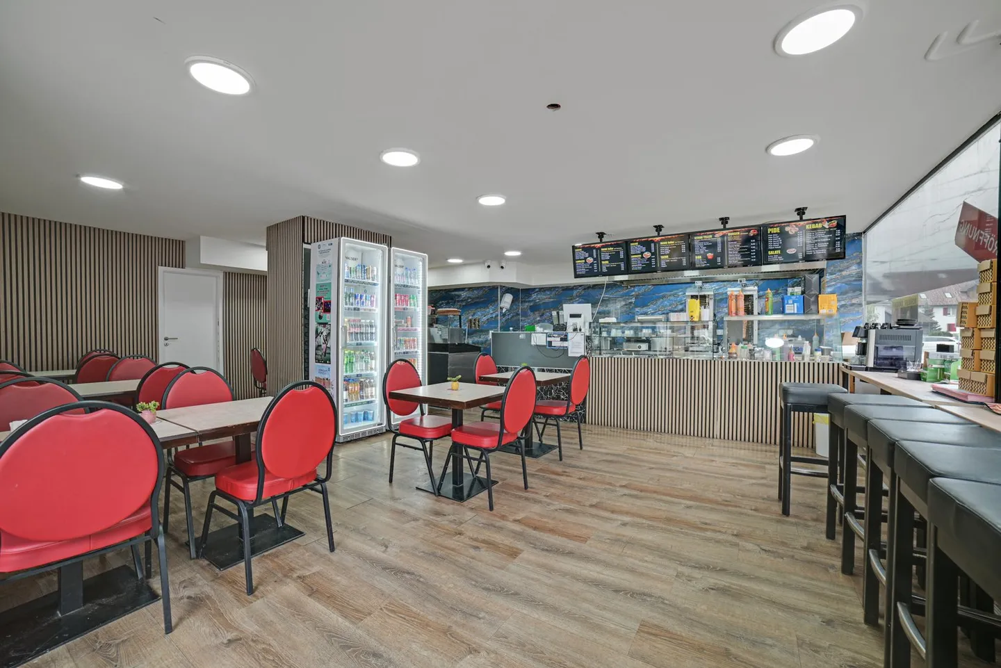 Moderne Gastronomie-Räumlichkeiten in Dietikon - Foto 2 von 7