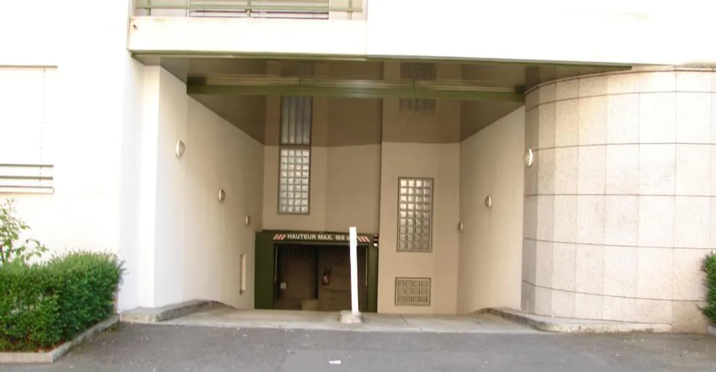 Places de Parking Souterrain - Photo 3 sur 3