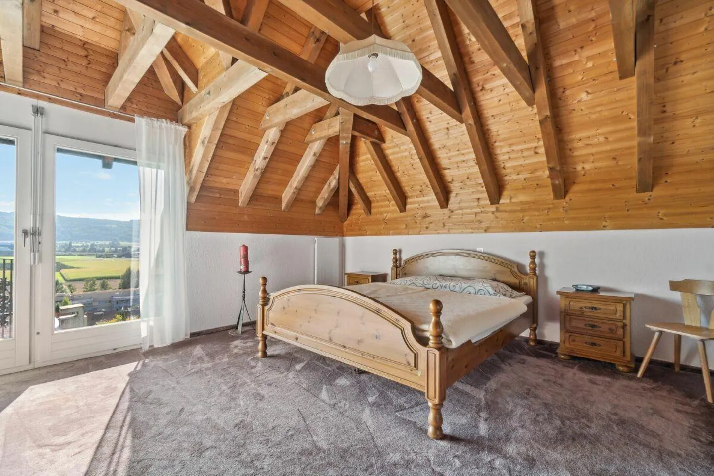 Grosszügiges Einfamilienhaus mit fantastischer Aussicht - Foto 12 von 20