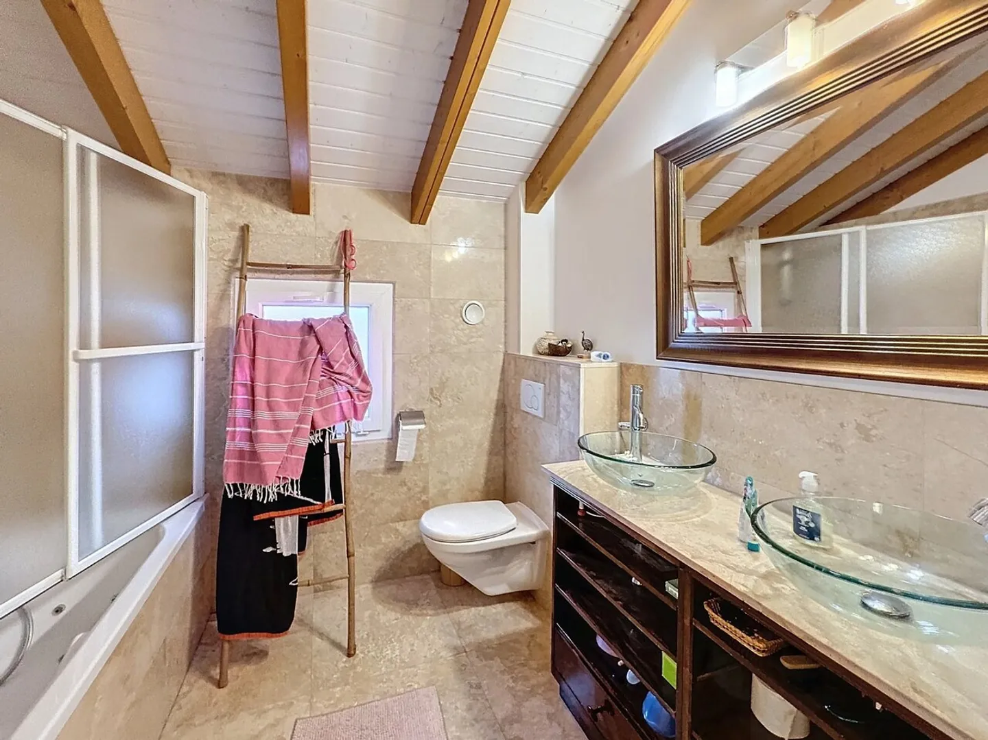 Villa a Thônex con quattro camere da letto - Foto 9 di 13