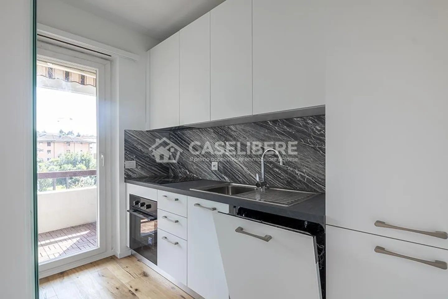 SPLENDIDE 2.5 RÉNOVÉ À PREGASSONA - Photo 5 sur 9