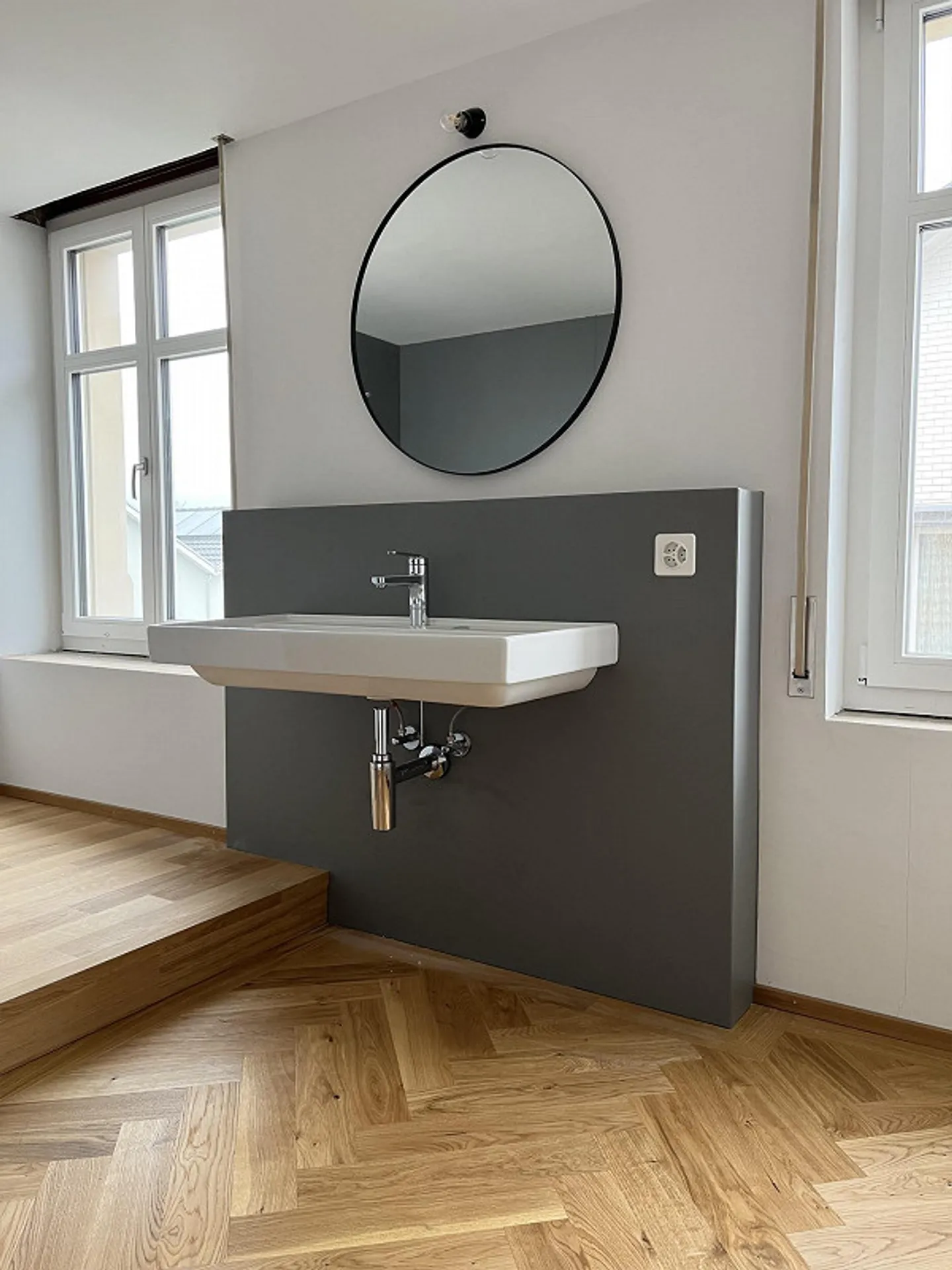 appartamento in stile Art Nouveau recentemente ristrutturato con terrazza - Foto 4 di 10