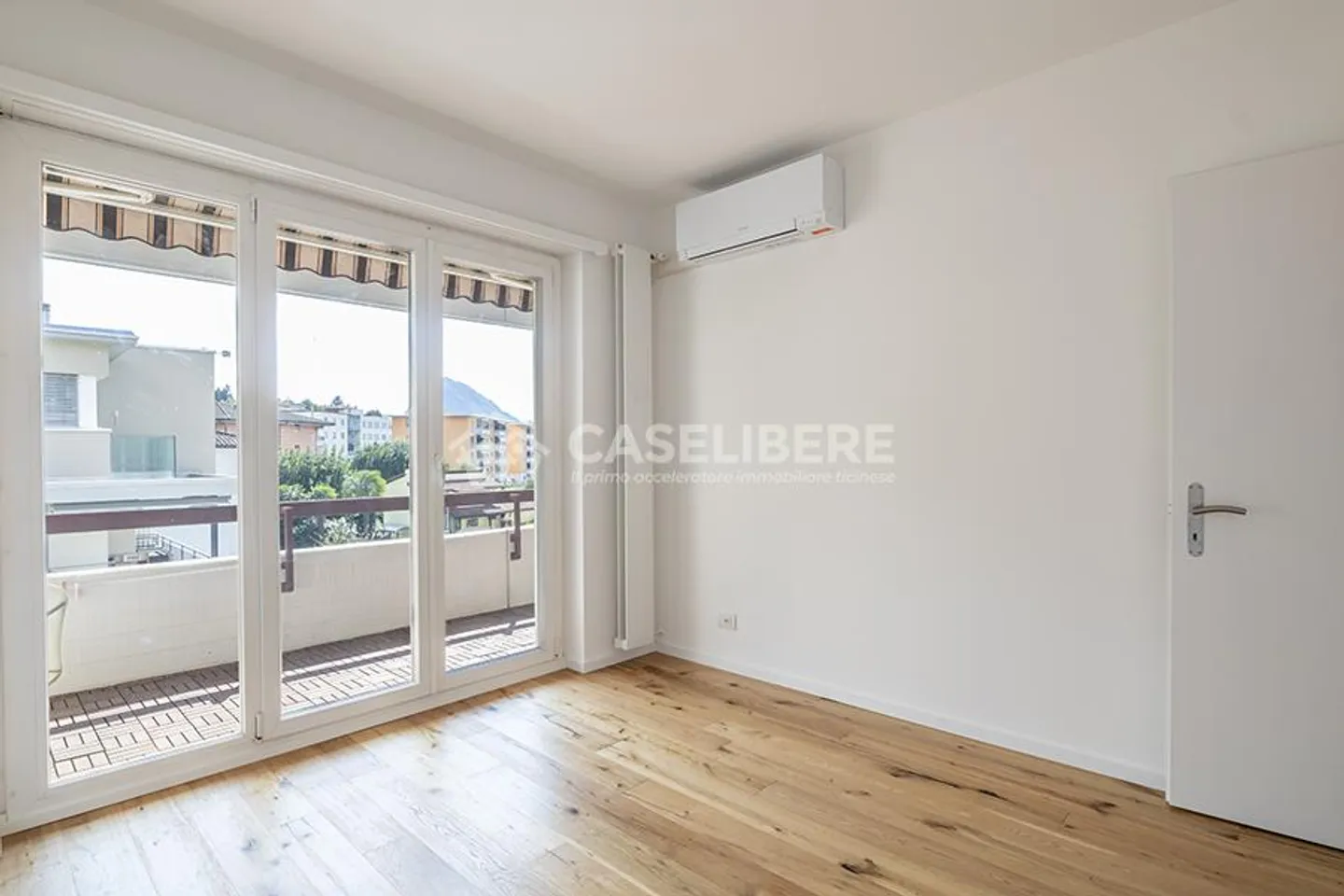 SPLENDIDE 2.5 RÉNOVÉ À PREGASSONA - Photo 7 sur 9