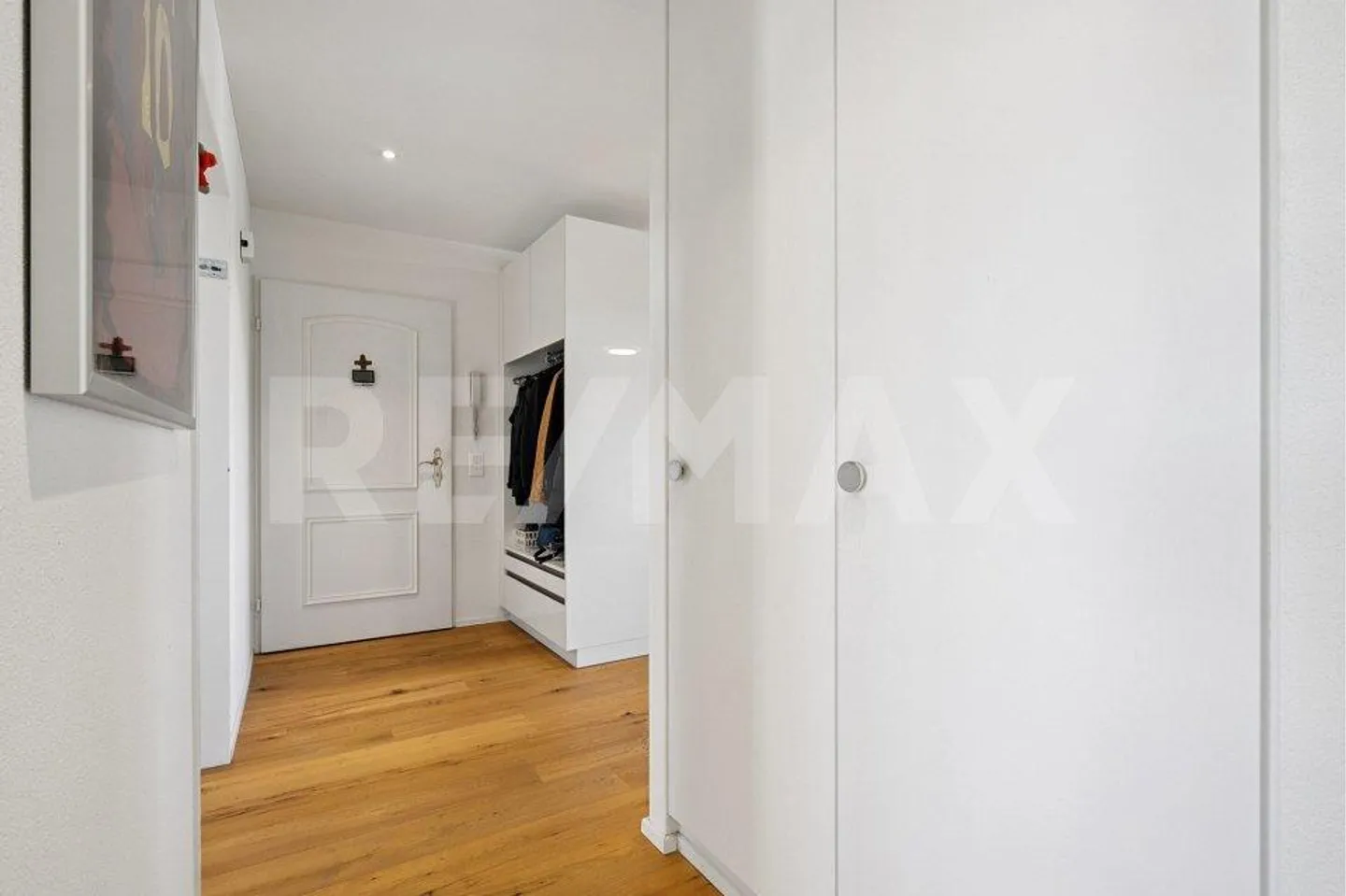 3.5 Room Apartment - Photo 3 of 13
