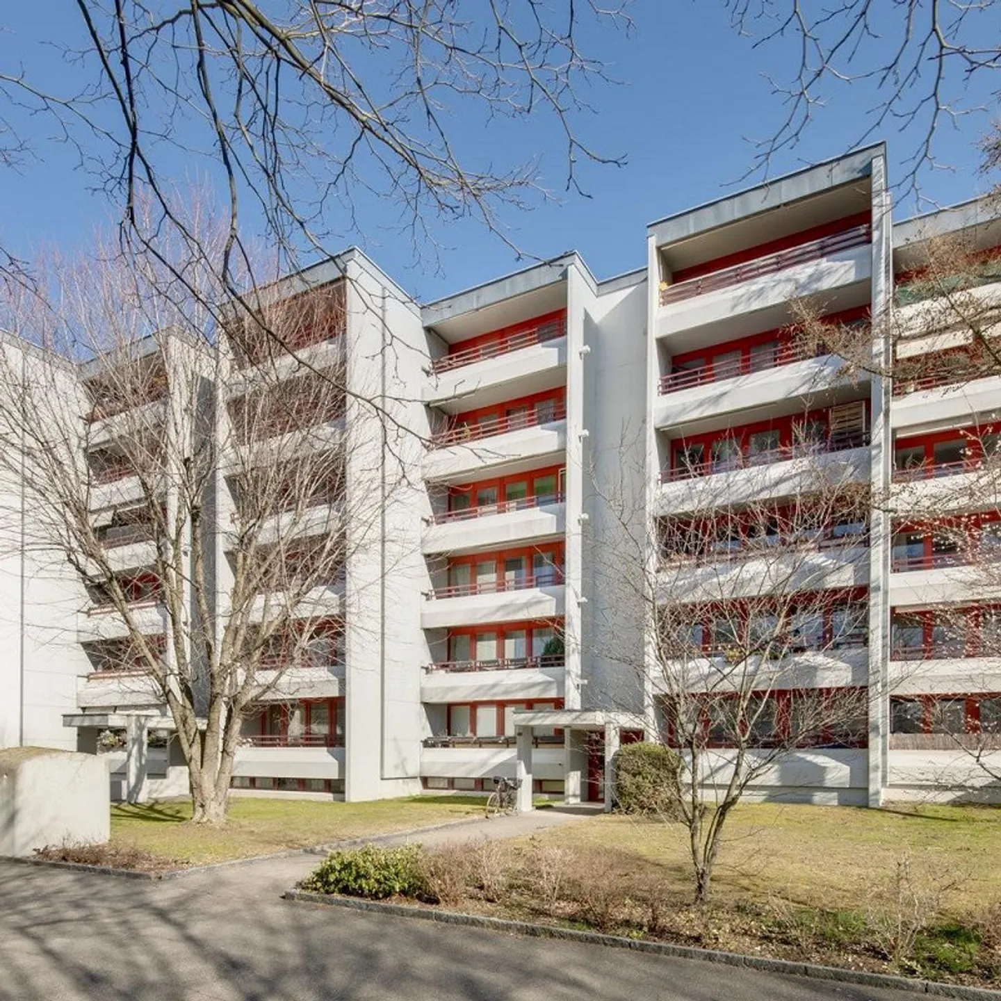 Appartement confortable à Aesch - Photo 1 sur 9
