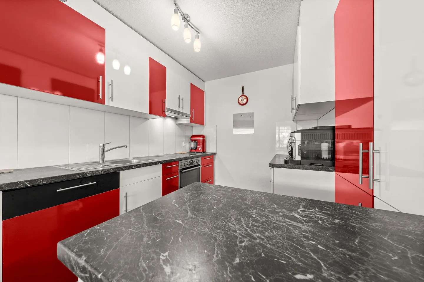 Bright 5.5-room apartment in a central location in Biberist! - Photo 7 of 19
