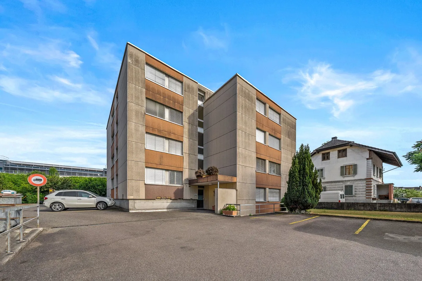 Bright 5.5-room apartment in a central location in Biberist! - Photo 18 of 19