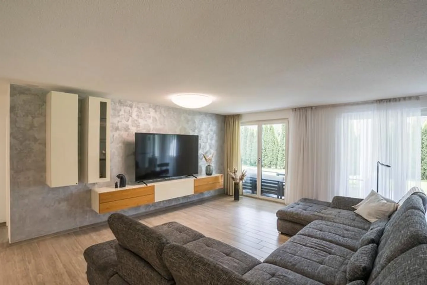 WELLNESS PUR - APPARTEMENT MAISONETTE ATTRACTIF AVEC JARDIN - Photo 2 sur 9