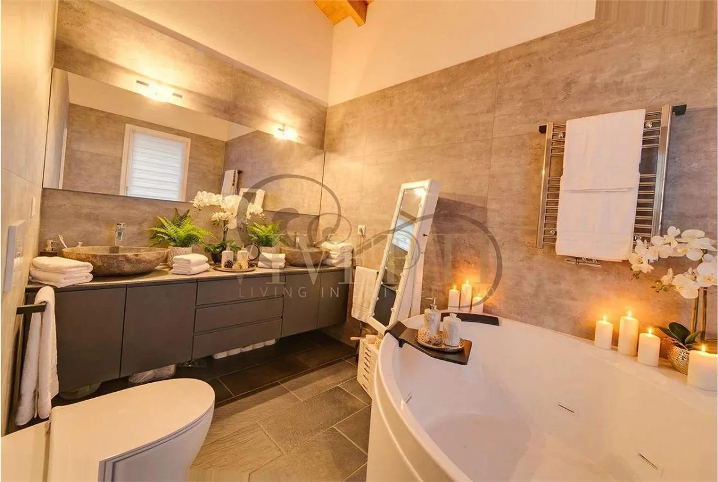 Ein Nest im Himmel: 4,5-Zimmer-Penthouse mit Kamin und Aussicht - Foto 8 von 13