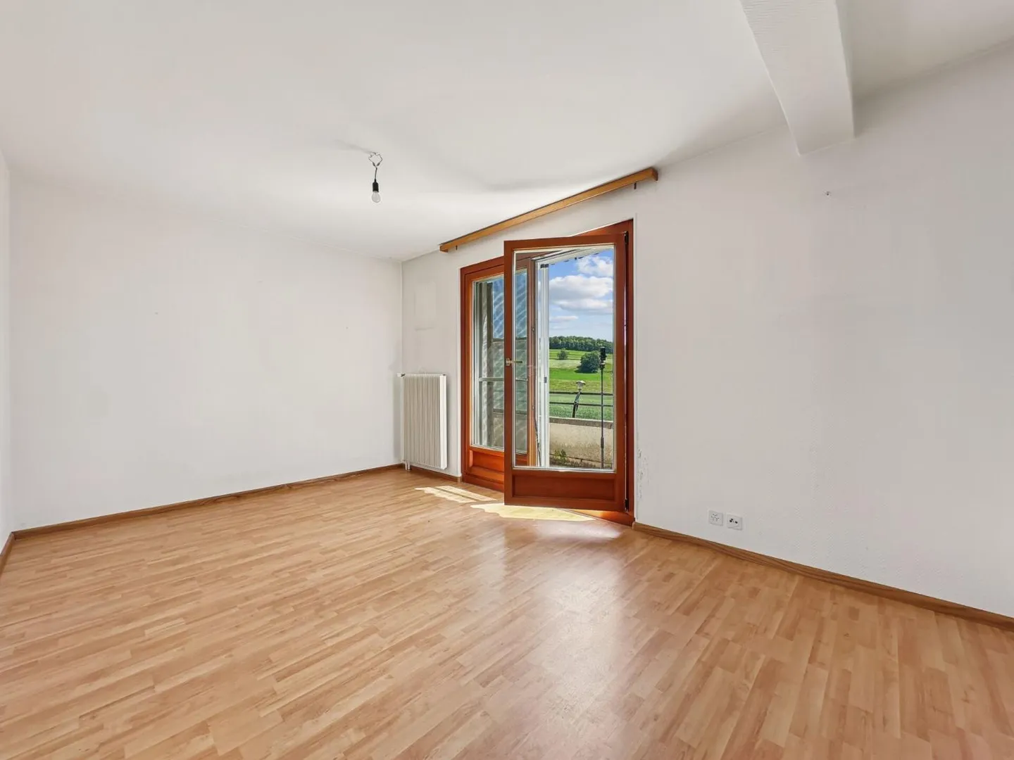 KLEINES HAUS ZU RENOVIEREN, AM RANDE VON LANDWIRTSCHAFTLICHEM GEBIET - Foto 6 von 13
