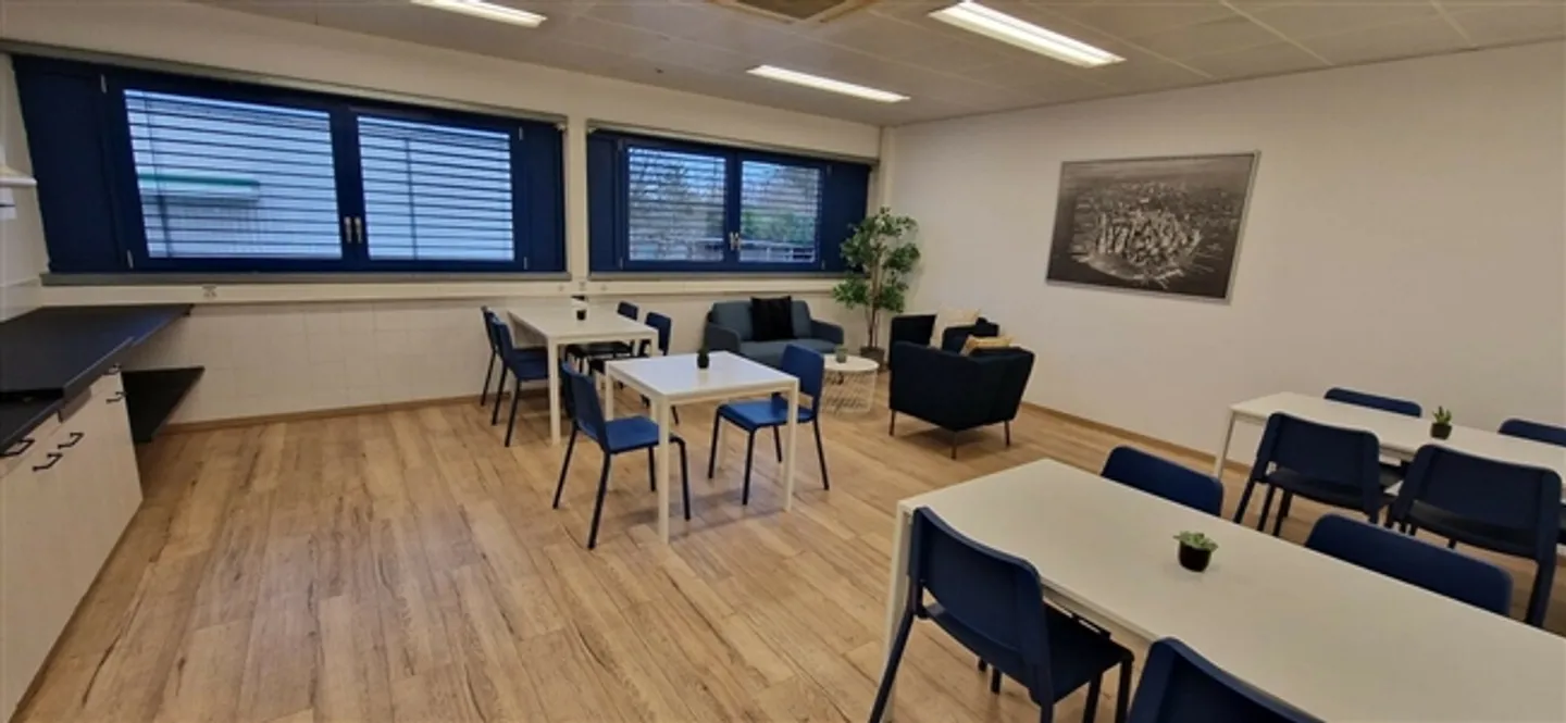 Functional and Flexible Offices in Vernier - Photo 3 of 7