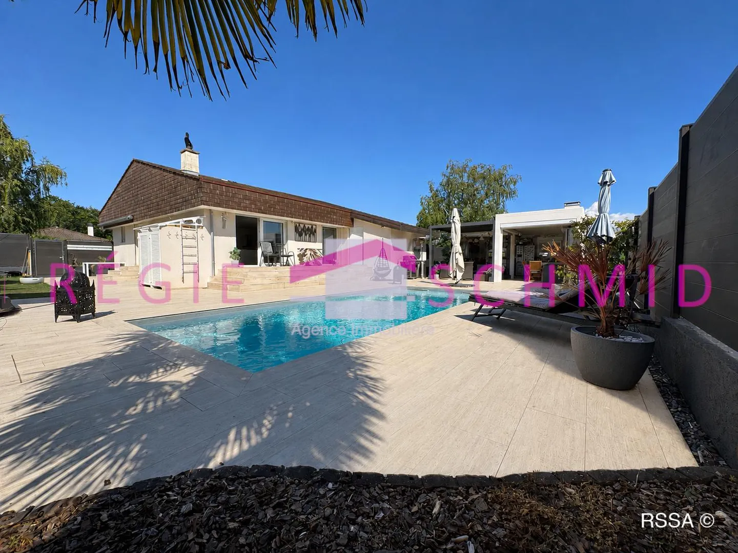 Villa for sale - Photo 2 of 13