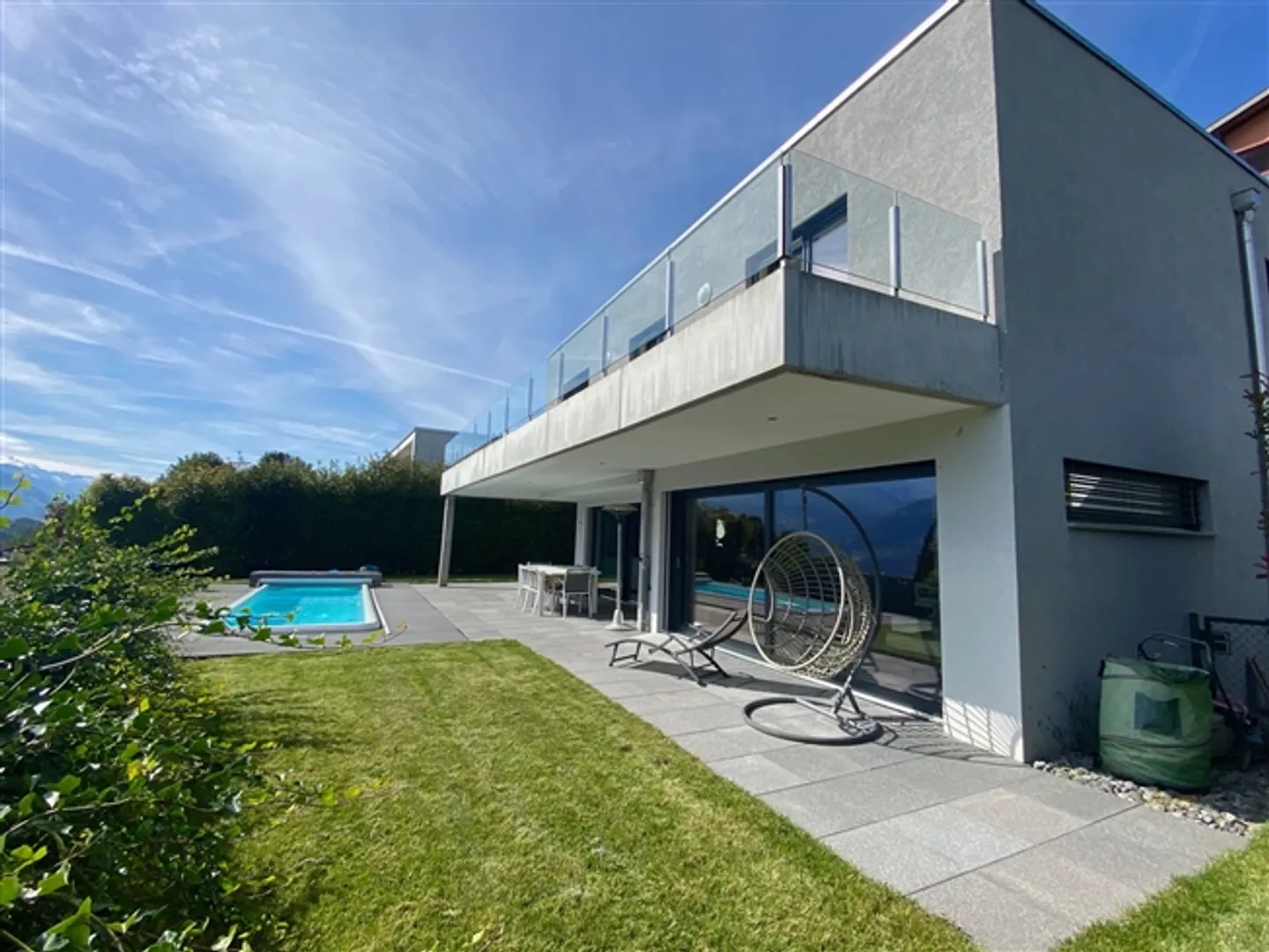 Zeitgenössische, von einem Architekten entworfene Villa mit außergewöhnlicher Aussicht in Ormône (Savièse) - Foto 1 von 13