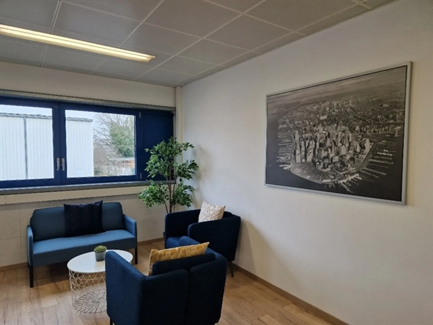 Functional and Flexible Offices in Vernier - Photo 2 of 7