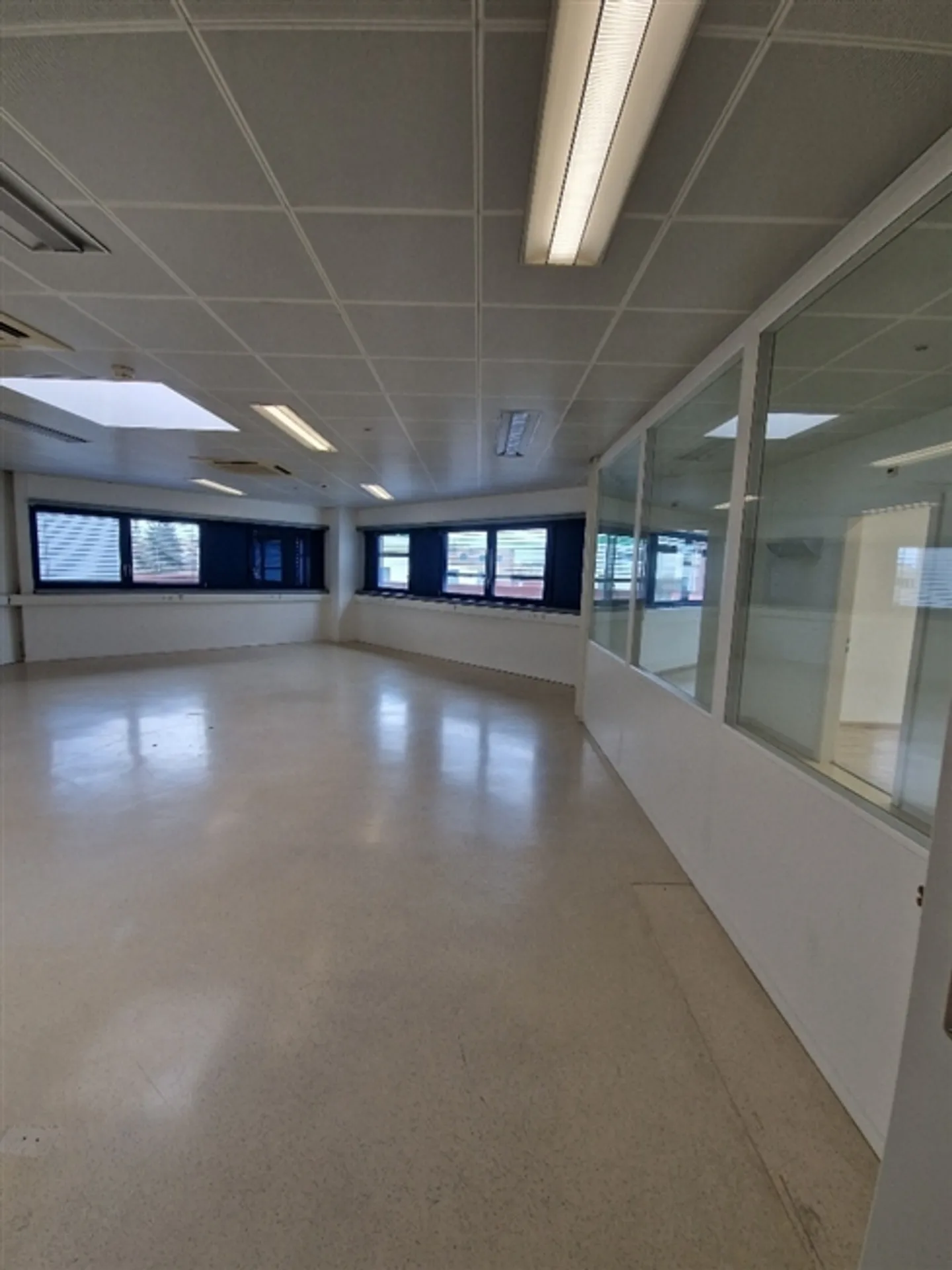 Functional and Flexible Offices in Vernier - Photo 7 of 7