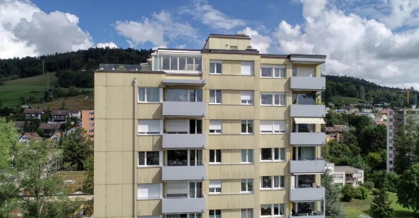 Geräumige Attikawohnung mit Terrasse - Foto 1 von 5