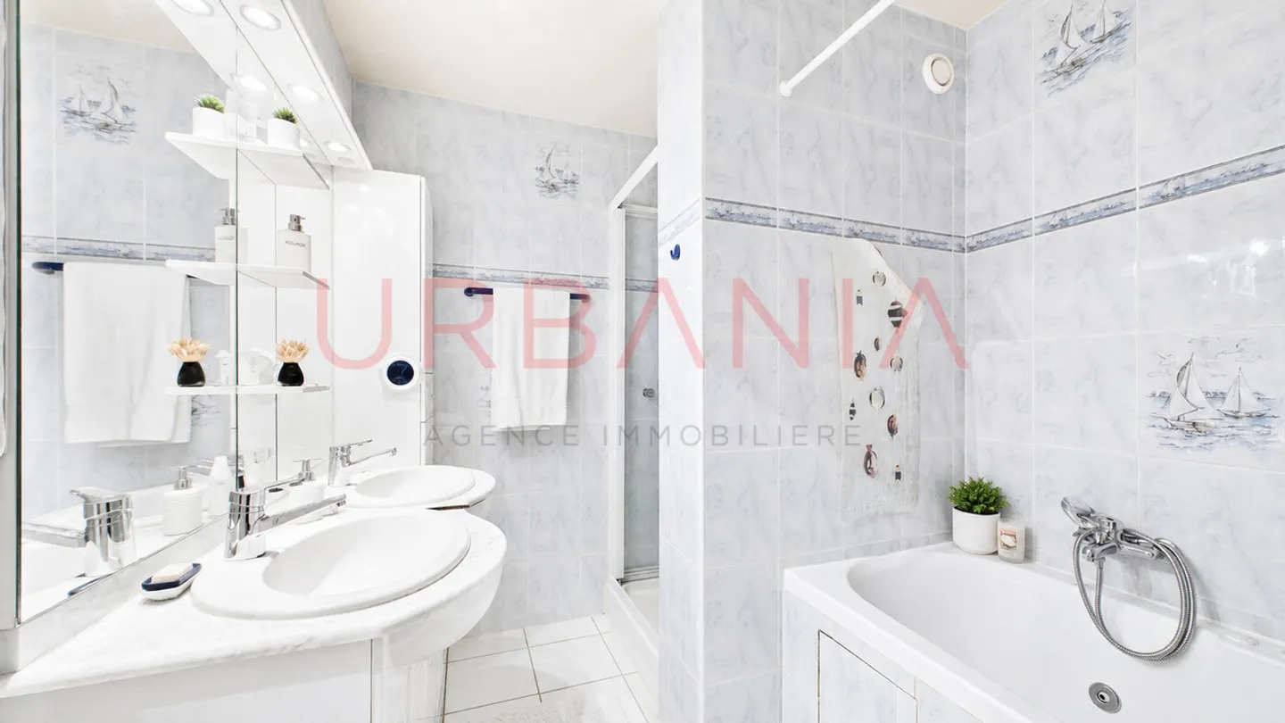 Charmante 5-Zimmer-Wohnung mit zwei Balkonen in Bernex - Foto 4 von 6