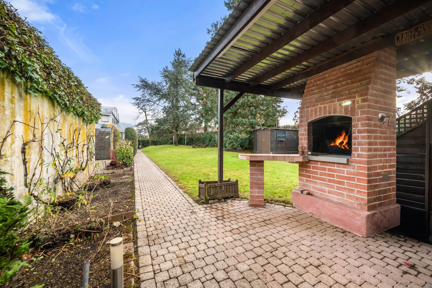 Superbe villa de plain pied avec 3 appartements à Montreux - Photo 4 sur 21